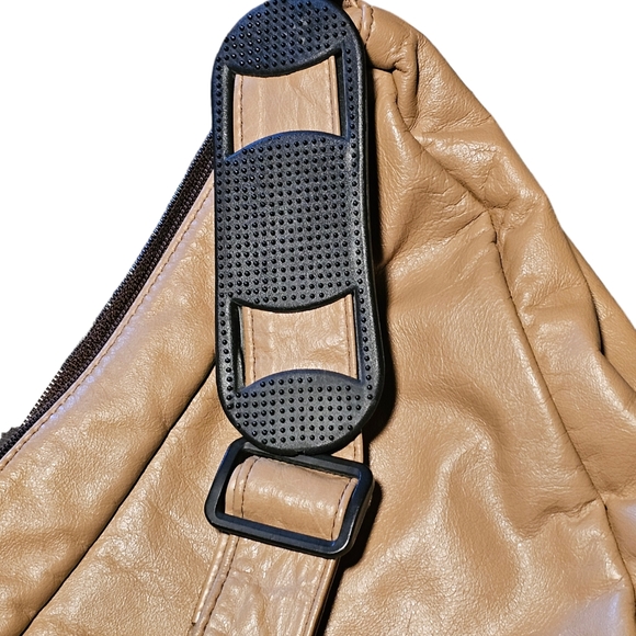 AmeriBag Classic Leather Healthy Back Bag - Picture 6 of 16